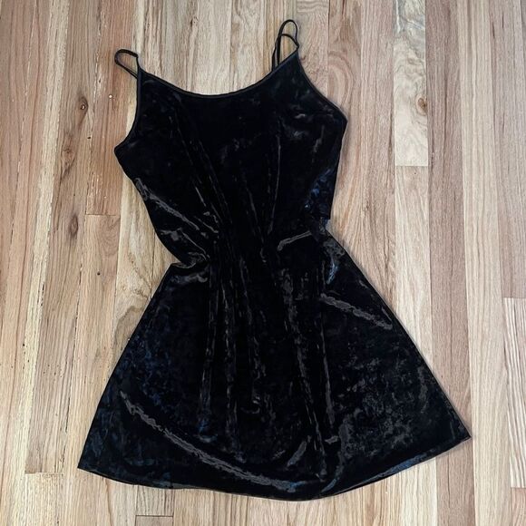 Victorias Secret Slip Dress Womens Medium Black crushed Velvet‎ Sleeveless glam - Picture 1 of 6